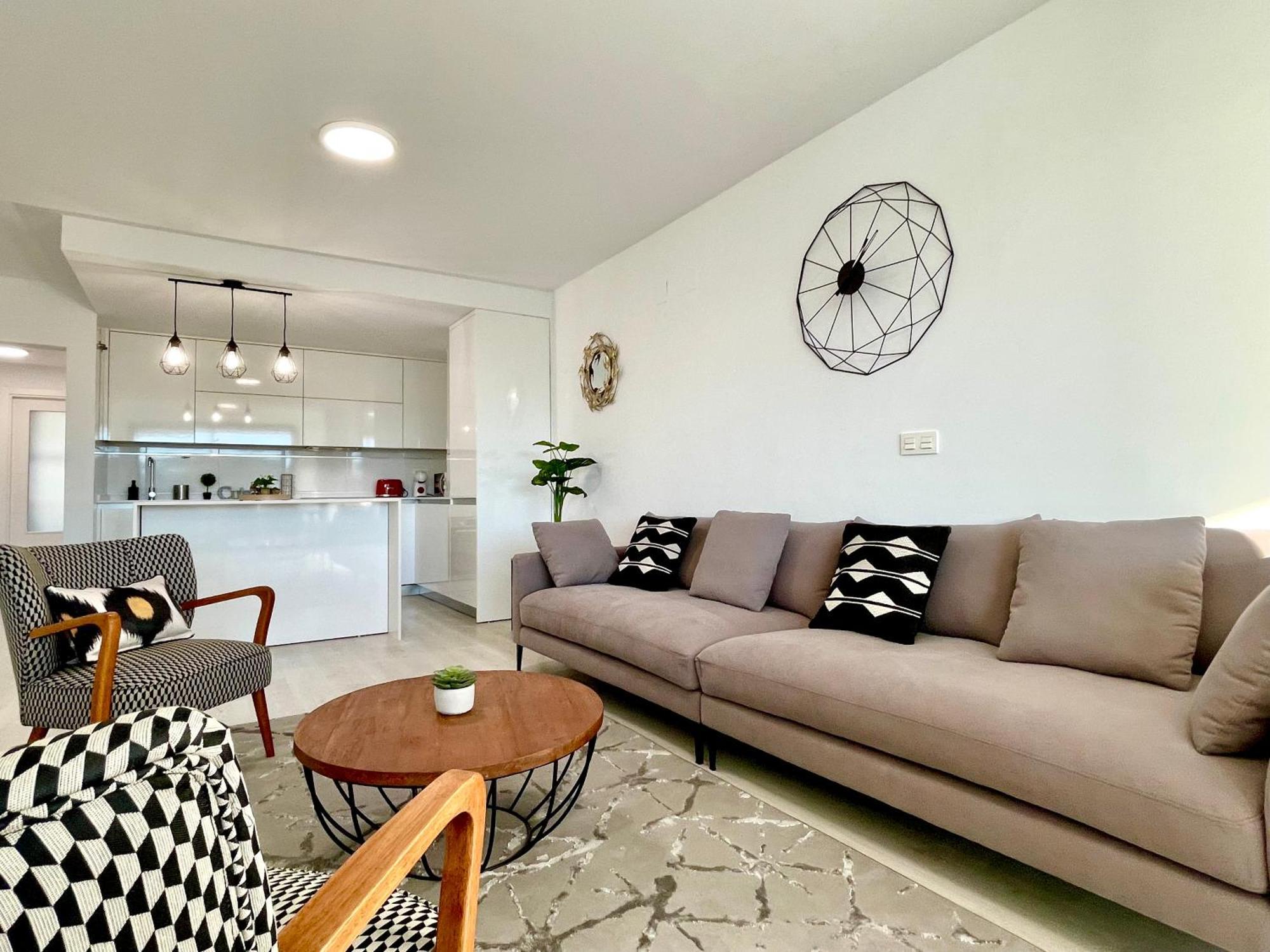 Three Bedroom Vacation Paradise Apartment