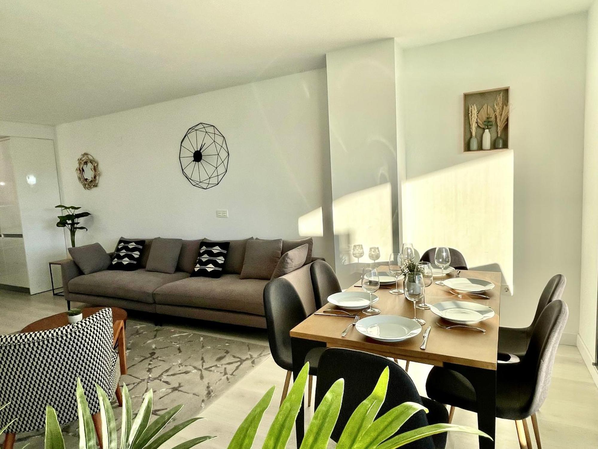 Apartment Three Bedroom Vacation Paradise